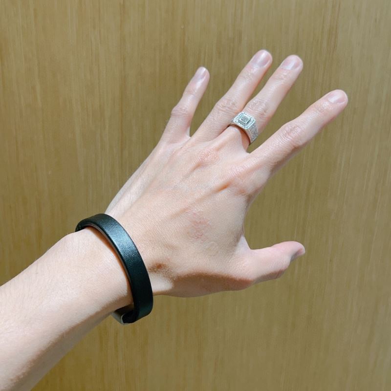 Gvc*1 bracelets